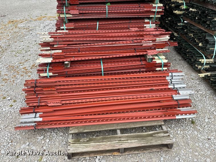 image for item EO4189 T-posts