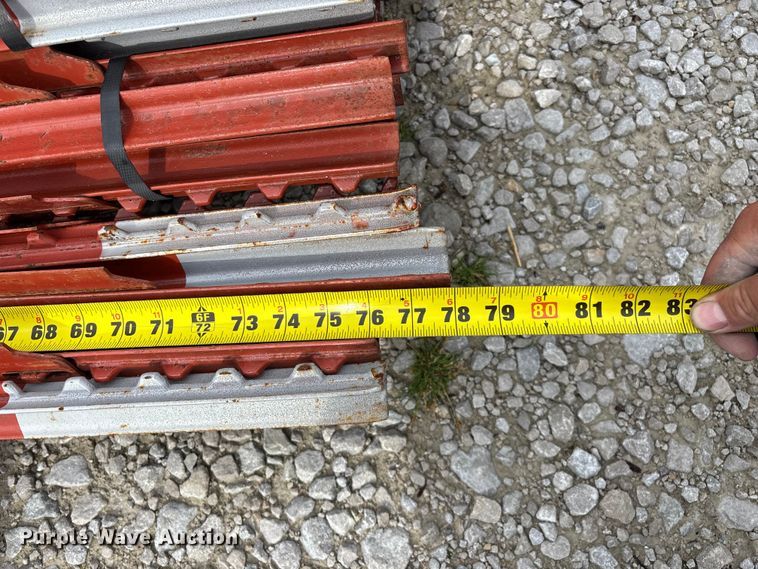 image for item EO4189 T-posts