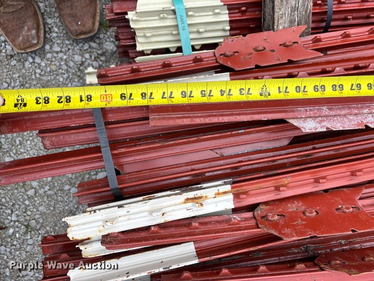 image for item EO4189 T-posts