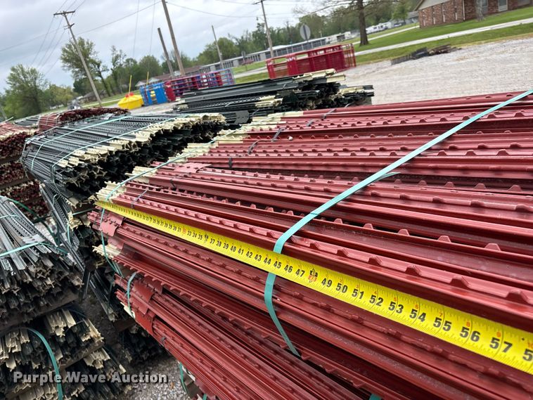 image for item EO4189 T-posts