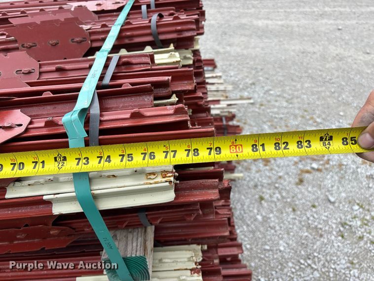 image for item EO4189 T-posts