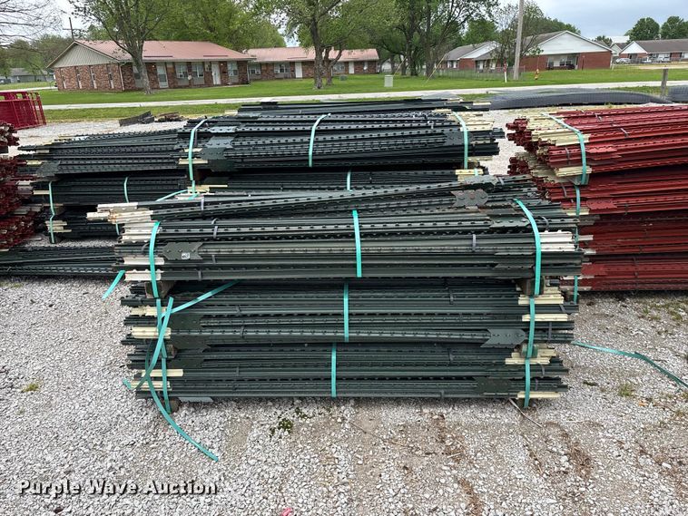 image for item EO4189 T-posts