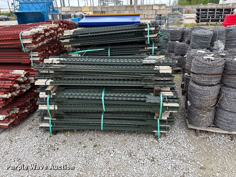 image for item EO4189 T-posts