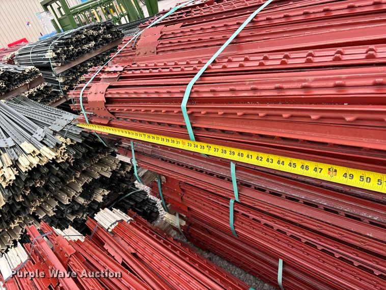 image for item EO4189 T-posts