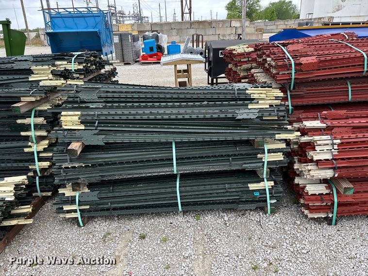 image for item EO4189 T-posts