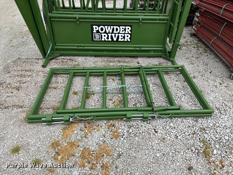 image for item EO4190 Powder River M1500 squeeze chute