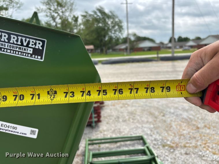 image for item EO4190 Powder River M1500 squeeze chute