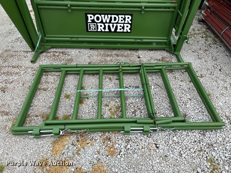 image for item EO4190 Powder River M1500 squeeze chute