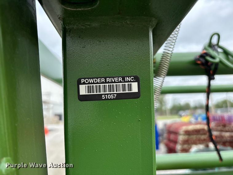 image for item EO4190 Powder River M1500 squeeze chute