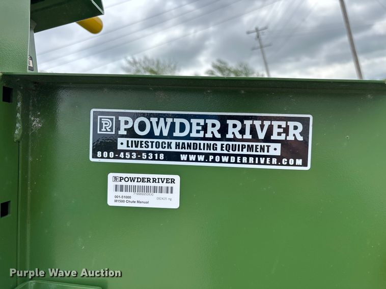 image for item EO4190 Powder River M1500 squeeze chute