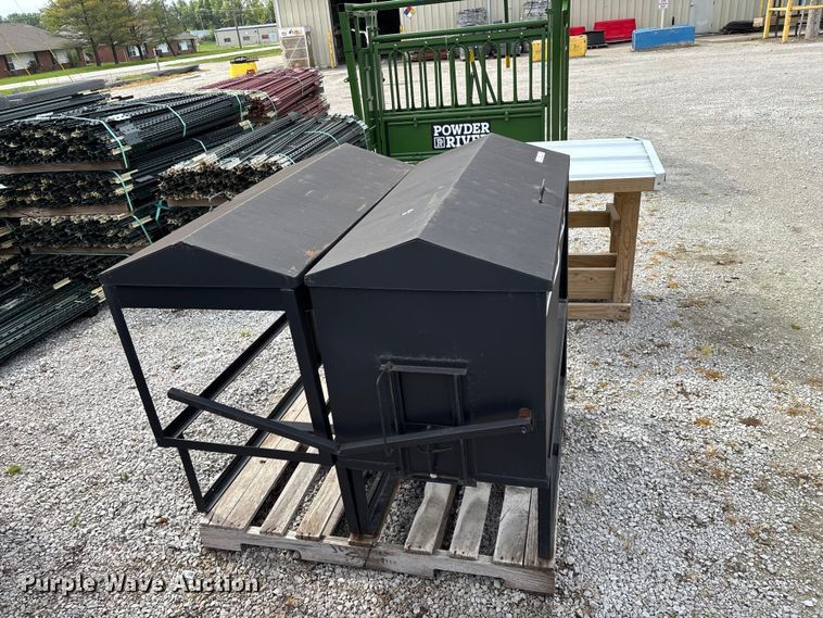 image for item EO4191 (3) livestock feeders