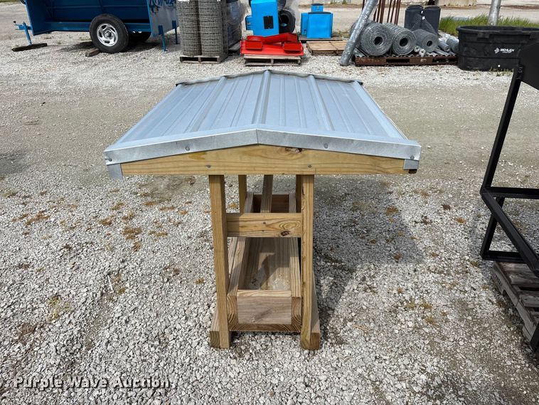 image for item EO4191 (3) livestock feeders