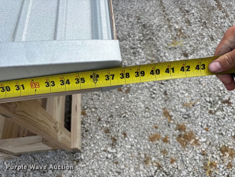 image for item EO4191 (3) livestock feeders