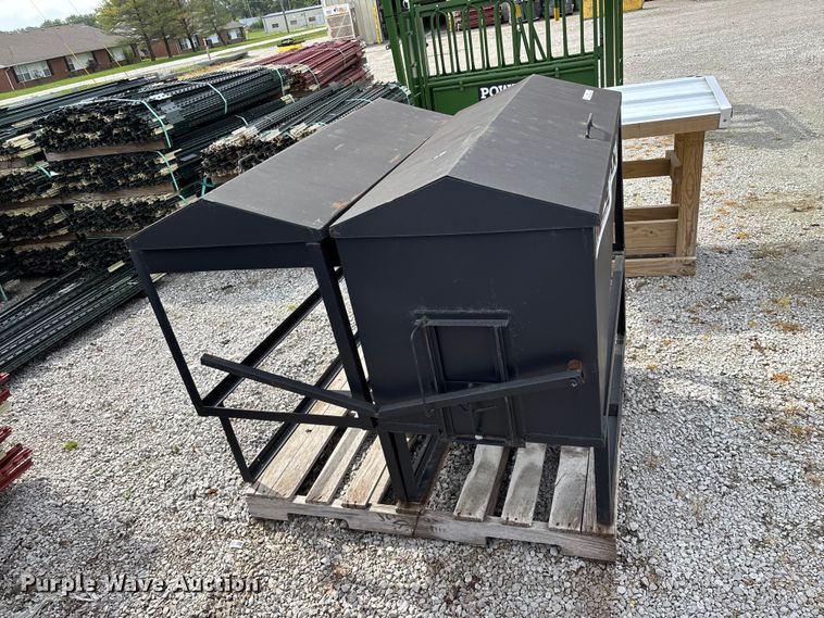 image for item EO4191 (3) livestock feeders
