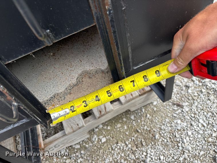 image for item EO4191 (3) livestock feeders