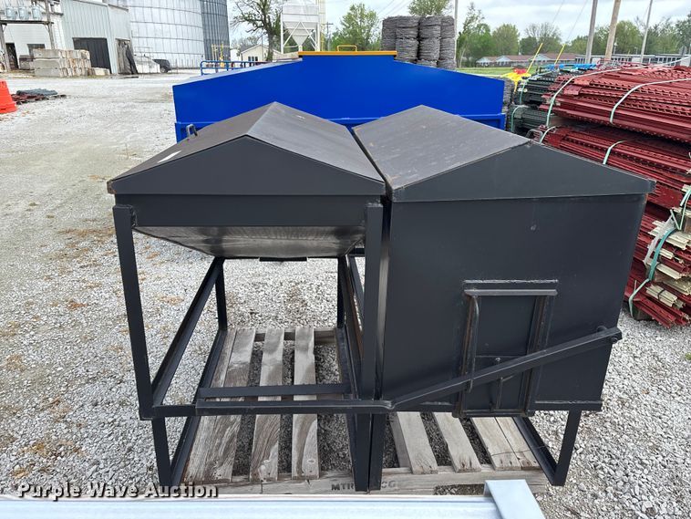 image for item EO4191 (3) livestock feeders