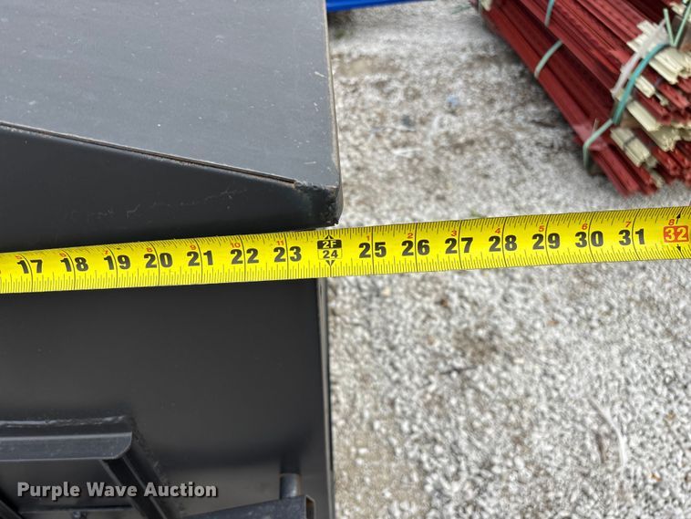 image for item EO4191 (3) livestock feeders