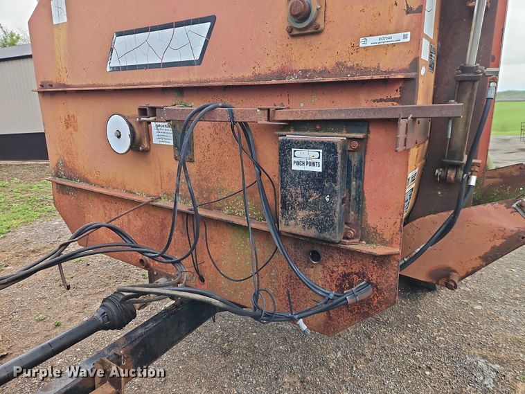 image for item EO7244 Roto-Mix 354-12 feed mixer