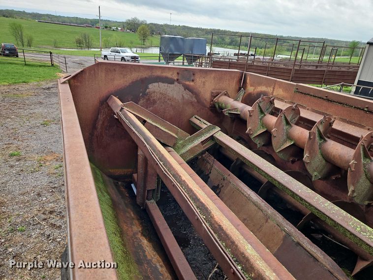 image for item EO7244 Roto-Mix 354-12 feed mixer