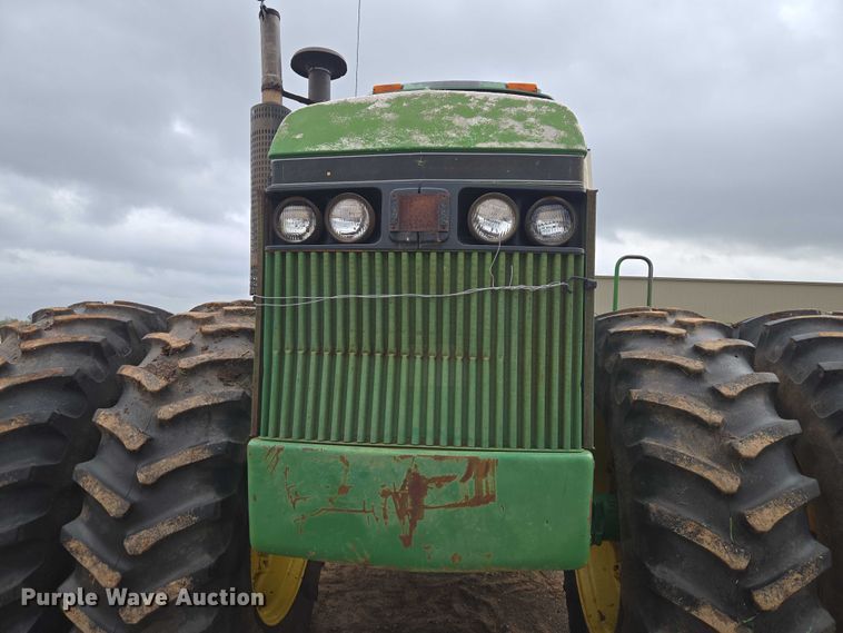 image for item ER1088 1984 John Deere 8650 4WD tractor