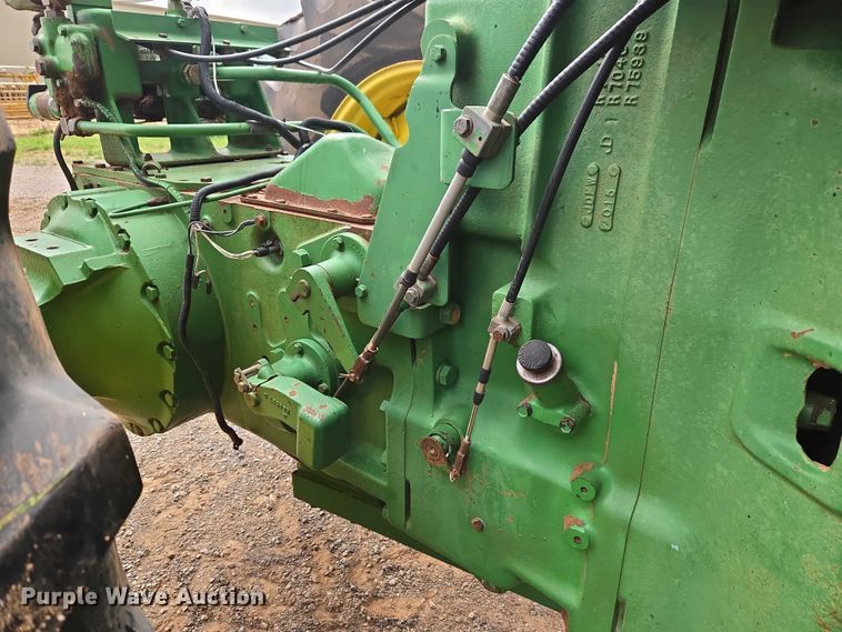 image for item ER1088 1984 John Deere 8650 4WD tractor