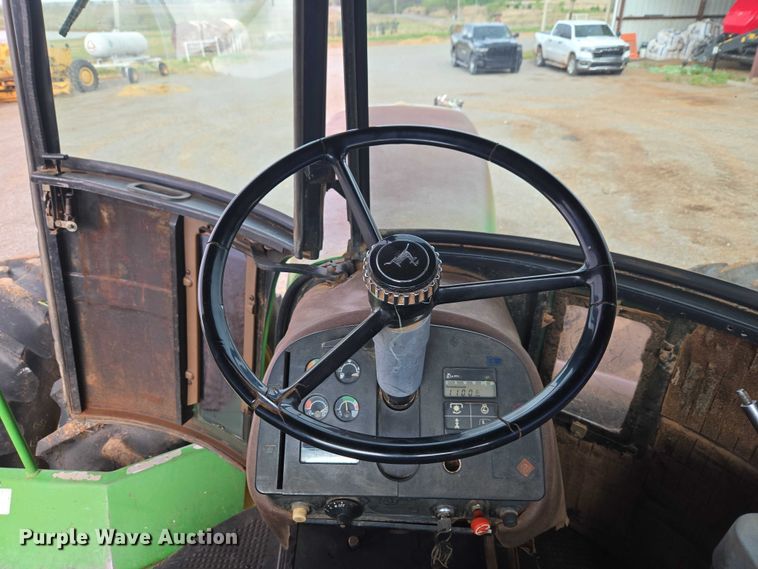 image for item ER1088 1984 John Deere 8650 4WD tractor