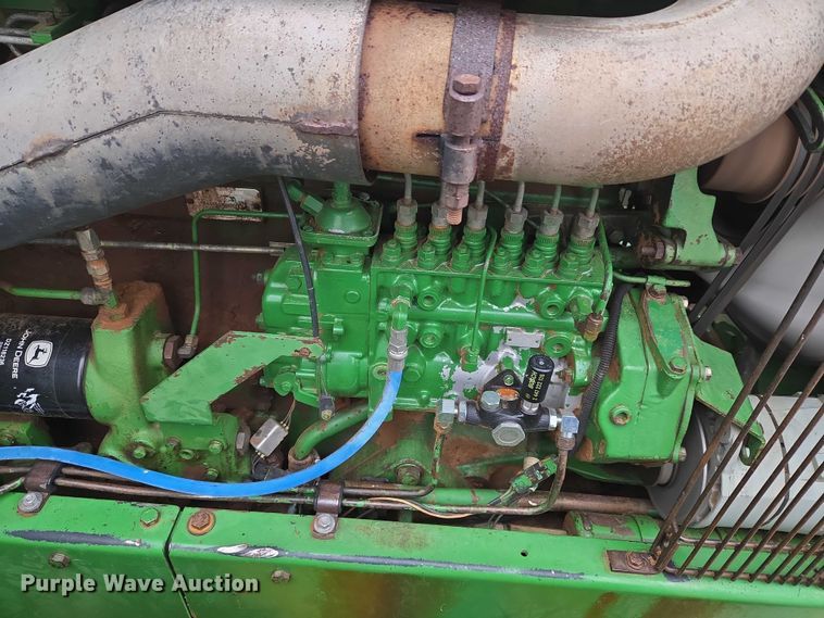 image for item ER1088 1984 John Deere 8650 4WD tractor