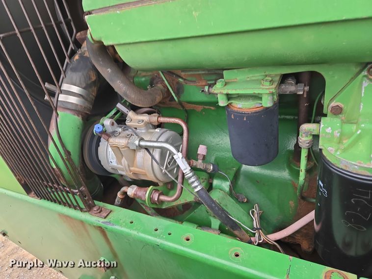 image for item ER1088 1984 John Deere 8650 4WD tractor