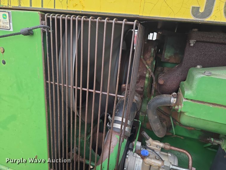 image for item ER1088 1984 John Deere 8650 4WD tractor