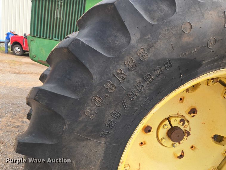 image for item ER1088 1984 John Deere 8650 4WD tractor