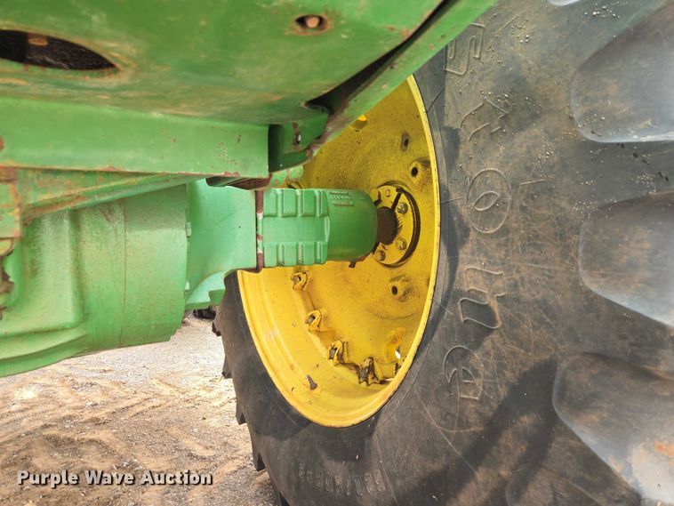 image for item ER1088 1984 John Deere 8650 4WD tractor