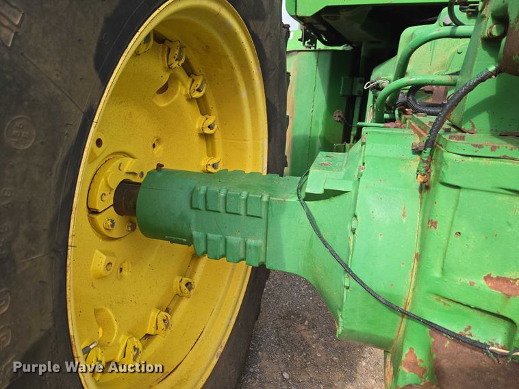 image for item ER1088 1984 John Deere 8650 4WD tractor