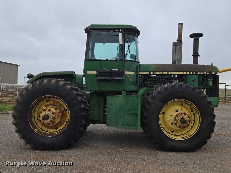 image for item ER1089 1982 John Deere 8640 4WD tractor