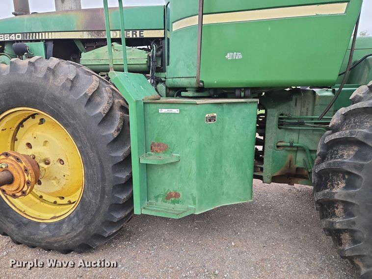 image for item ER1089 1982 John Deere 8640 4WD tractor