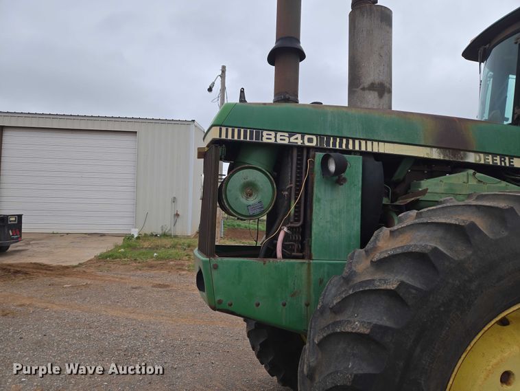 image for item ER1089 1982 John Deere 8640 4WD tractor