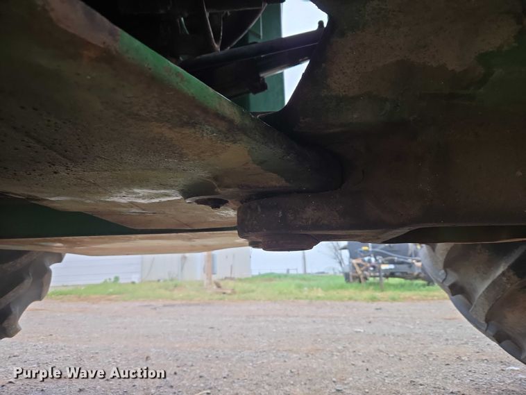 image for item ER1089 1982 John Deere 8640 4WD tractor