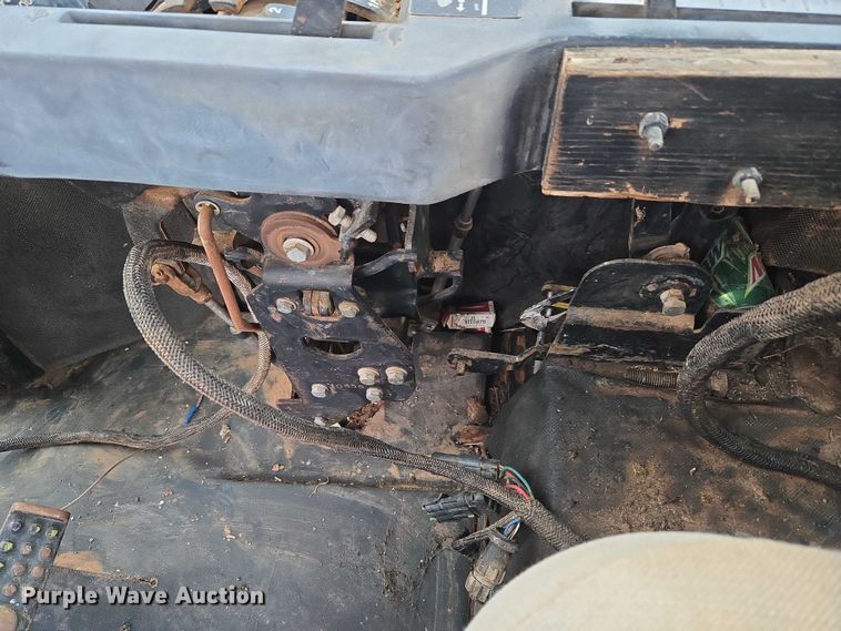 image for item ER1089 1982 John Deere 8640 4WD tractor