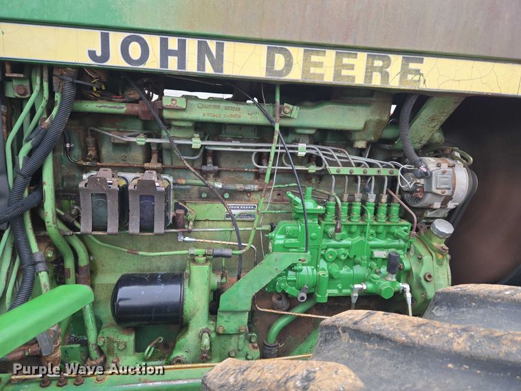 image for item ER1089 1982 John Deere 8640 4WD tractor