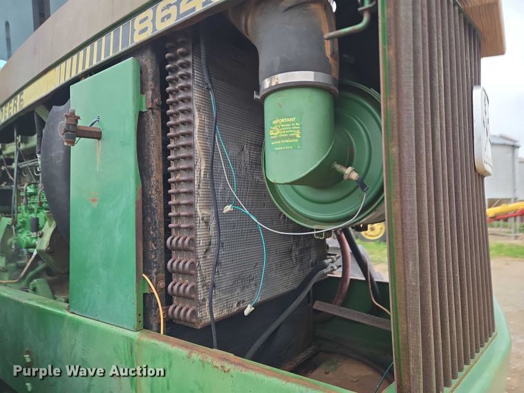 image for item ER1089 1982 John Deere 8640 4WD tractor