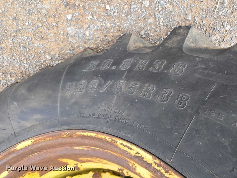 image for item ER1089 1982 John Deere 8640 4WD tractor