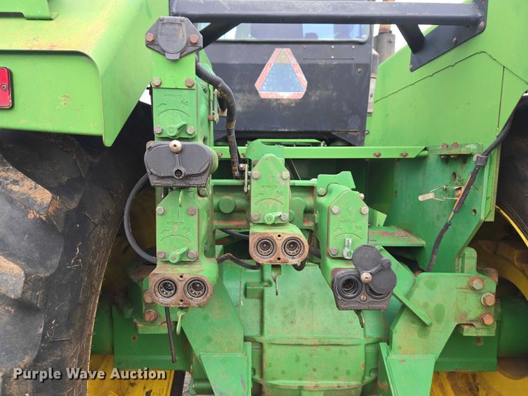 image for item ER1090 John Deere 8970 4WD tractor