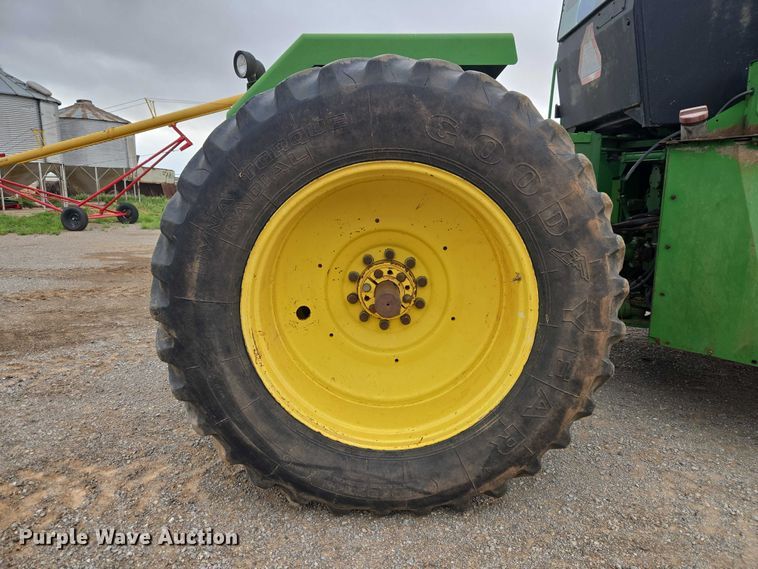 image for item ER1090 John Deere 8970 4WD tractor