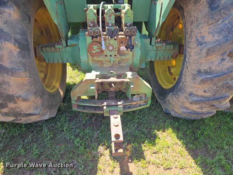 image for item ET5094 1979 John Deere 8440 4WD tractor