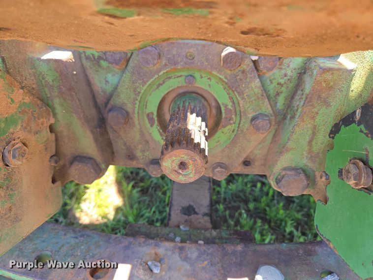 image for item ET5094 1979 John Deere 8440 4WD tractor