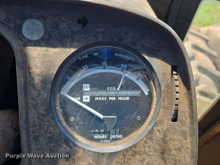 image for item ET5094 1979 John Deere 8440 4WD tractor