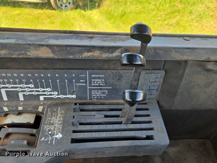 image for item ET5094 1979 John Deere 8440 4WD tractor
