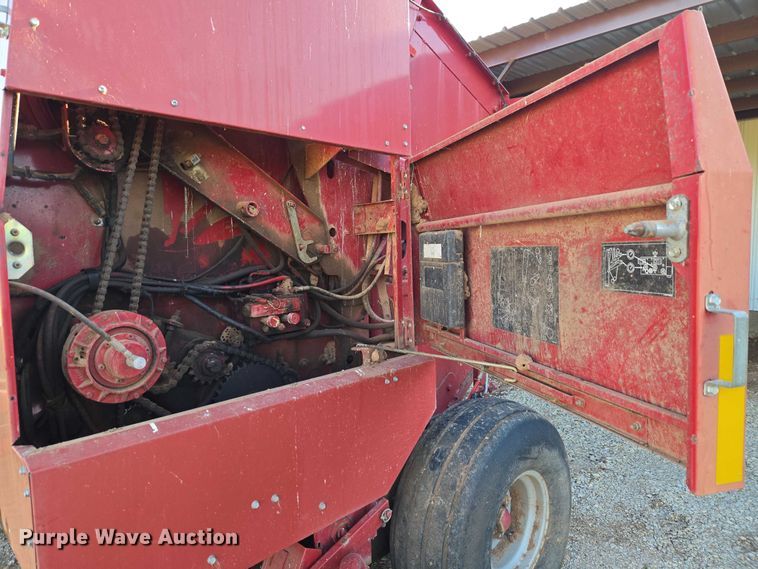 image for item ET5170 Case RS561A round baler