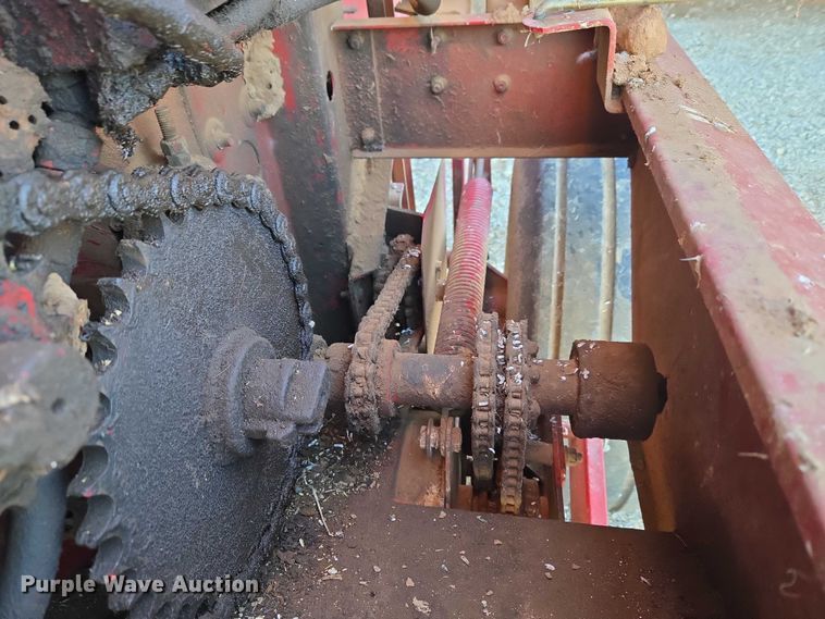 image for item ET5170 Case RS561A round baler