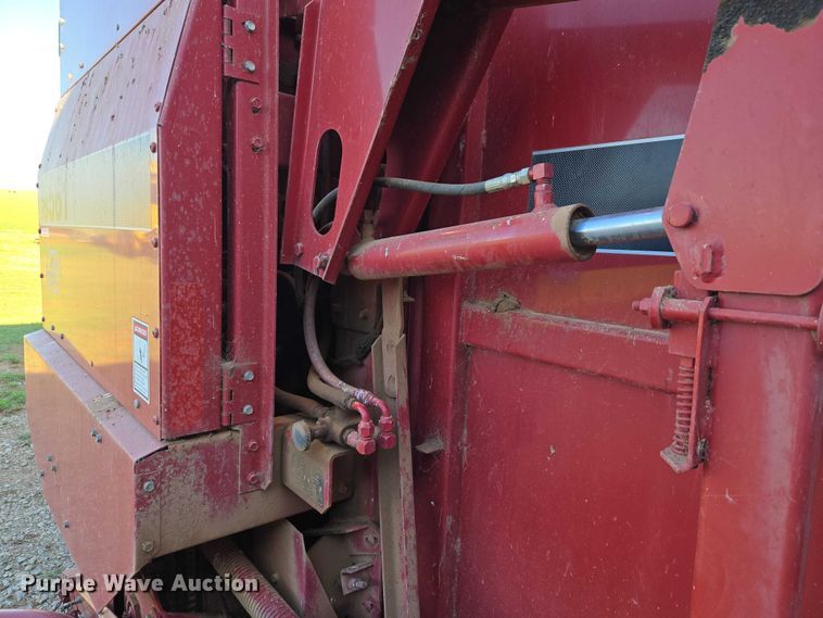 image for item ET5170 Case RS561A round baler