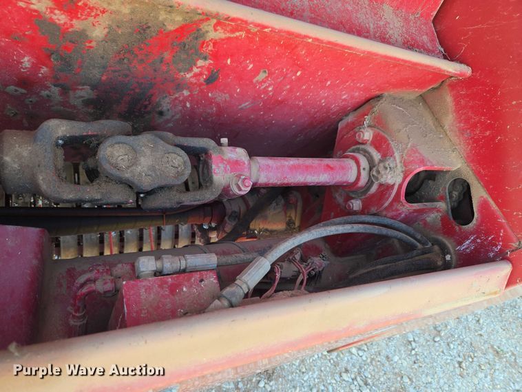 image for item ET5170 Case RS561A round baler